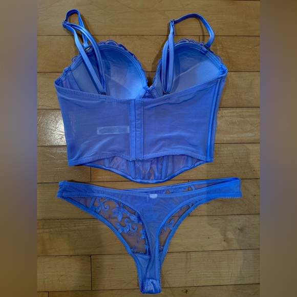 Primark, 32D, Small bottoms, Lilac - Picture 2 of 2